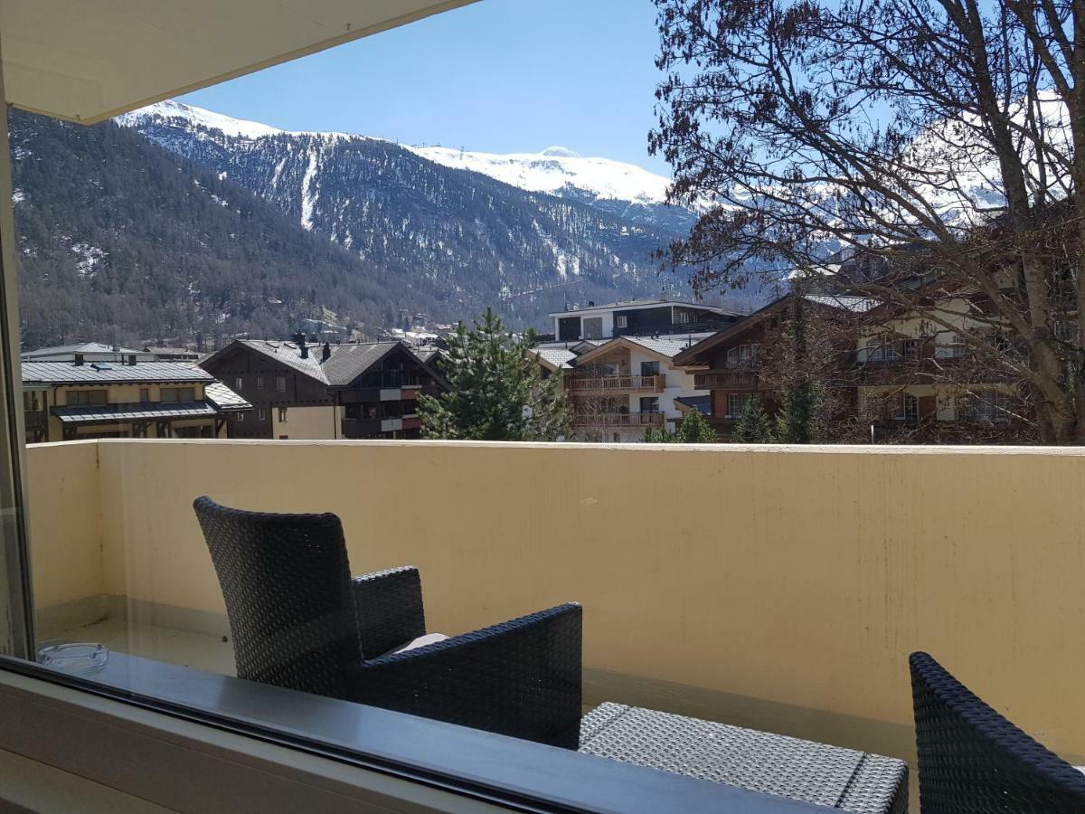 Ferienwohnung Zayetta Orange Cube Nr. 11A Zermatt Exterior photo